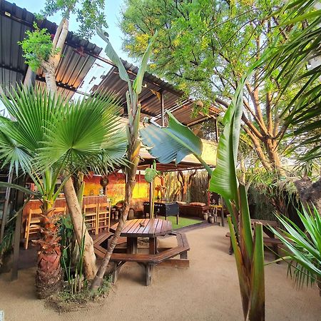 Lebo'S Soweto Backpackers Hostel Kültér fotó