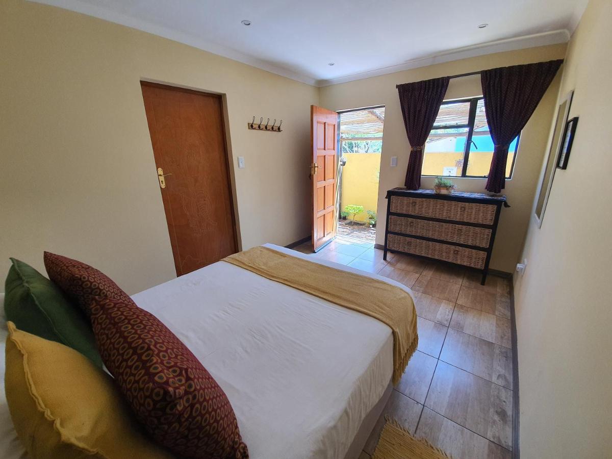 Lebo'S Soweto Backpackers Hostel Kültér fotó