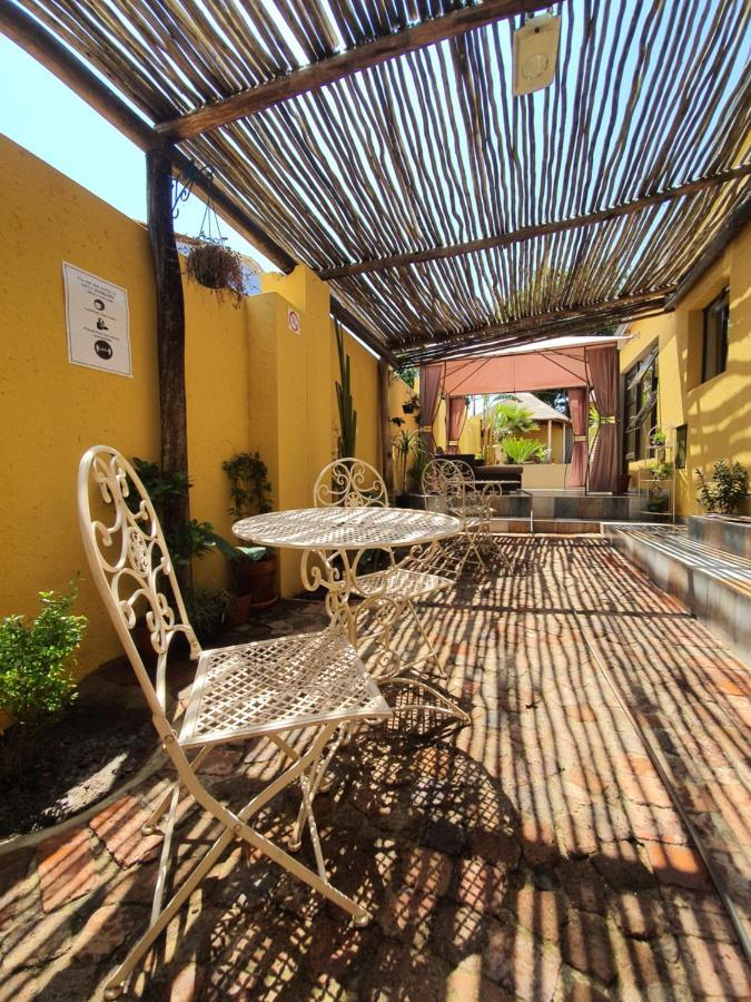 Lebo'S Soweto Backpackers Hostel Kültér fotó